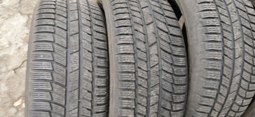 4 x Toyo Snowprox 235/50/19 103V