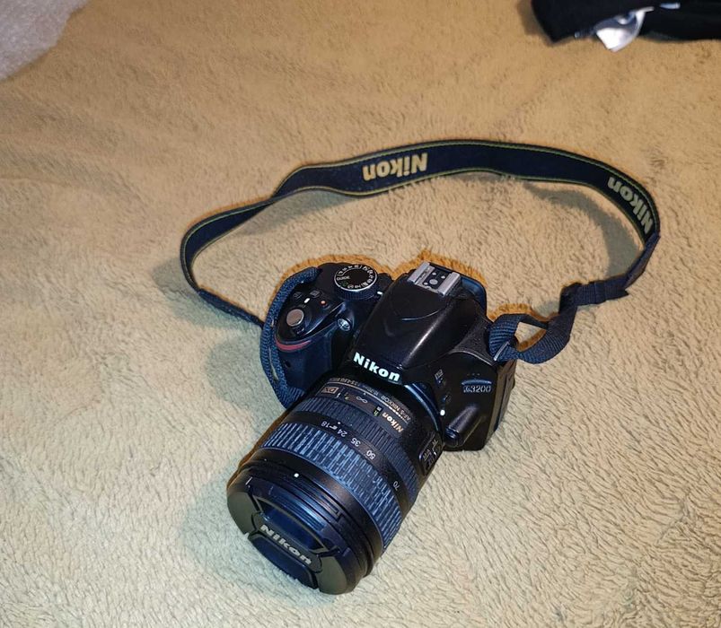 Nikon D3200 + Lente 18-70 AF