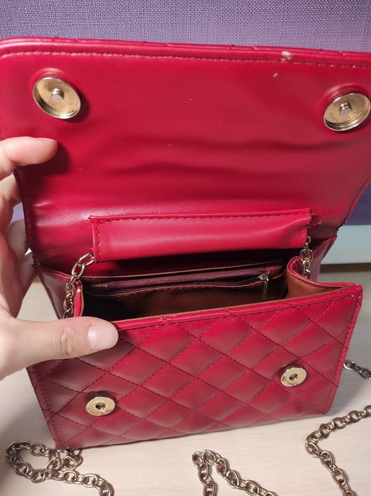 Сумка жіноча червона