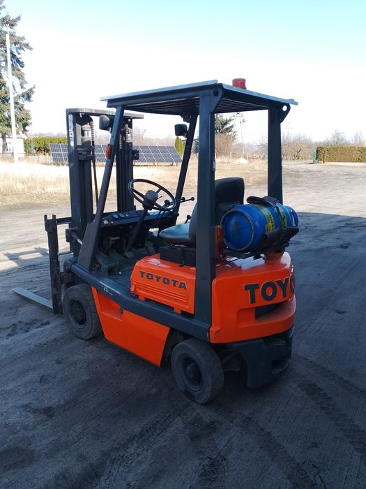 Wózek widłowy Toyota FGL14