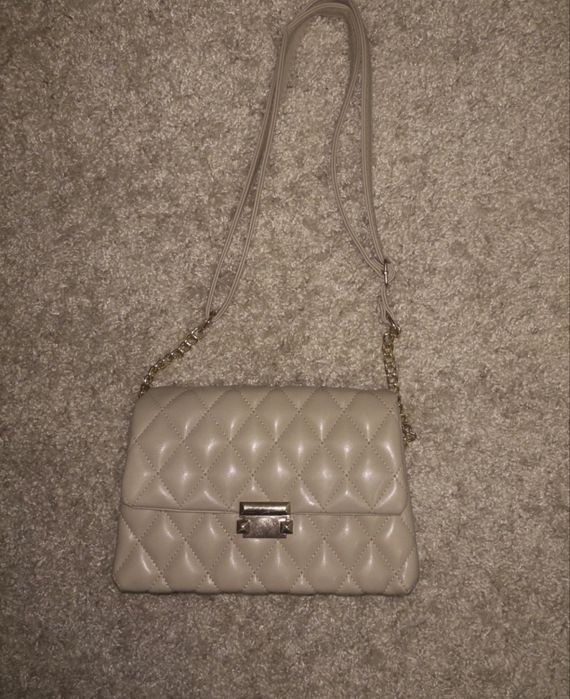 Бежева жіноча сумка