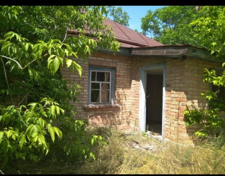 Продам домик  старенький