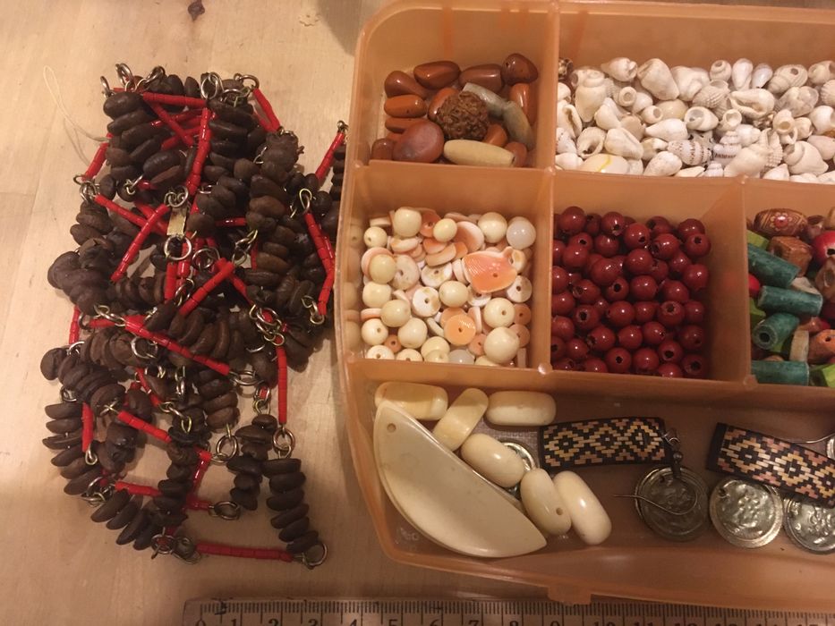 Koraliki naturalne, zestaw z pudelkiem