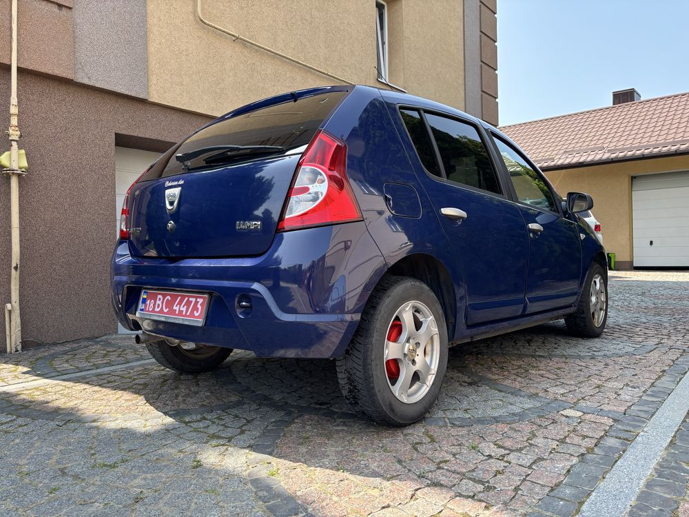 Dacia Sandero 1.4 2009 кондиціонер