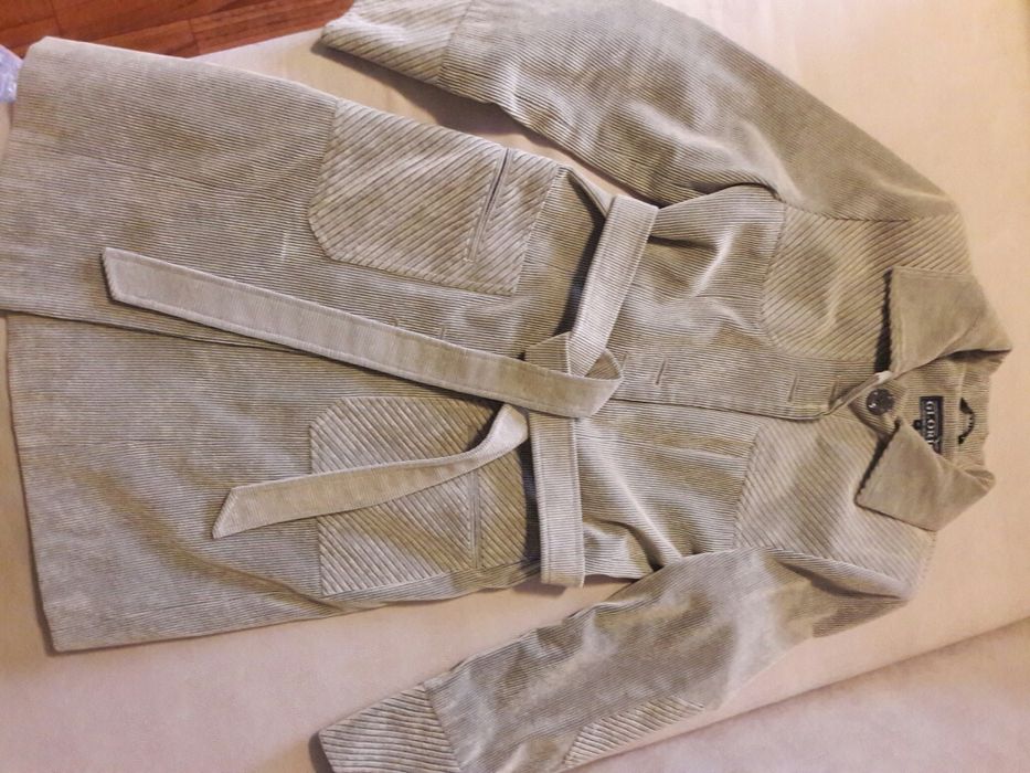 Продам женское демисезонное пальто 44 размера