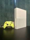 Konsola XBOX One S 500Gb Microsoft 1 Pad Fc25 3 gry