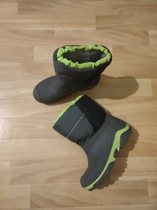 Продам теплые сапоги зимние р 33 унисекс