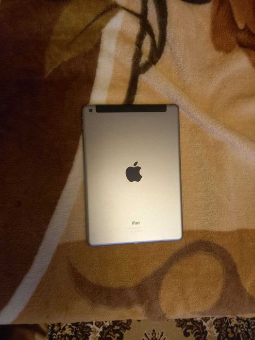 Apple Air 2 2/64GB