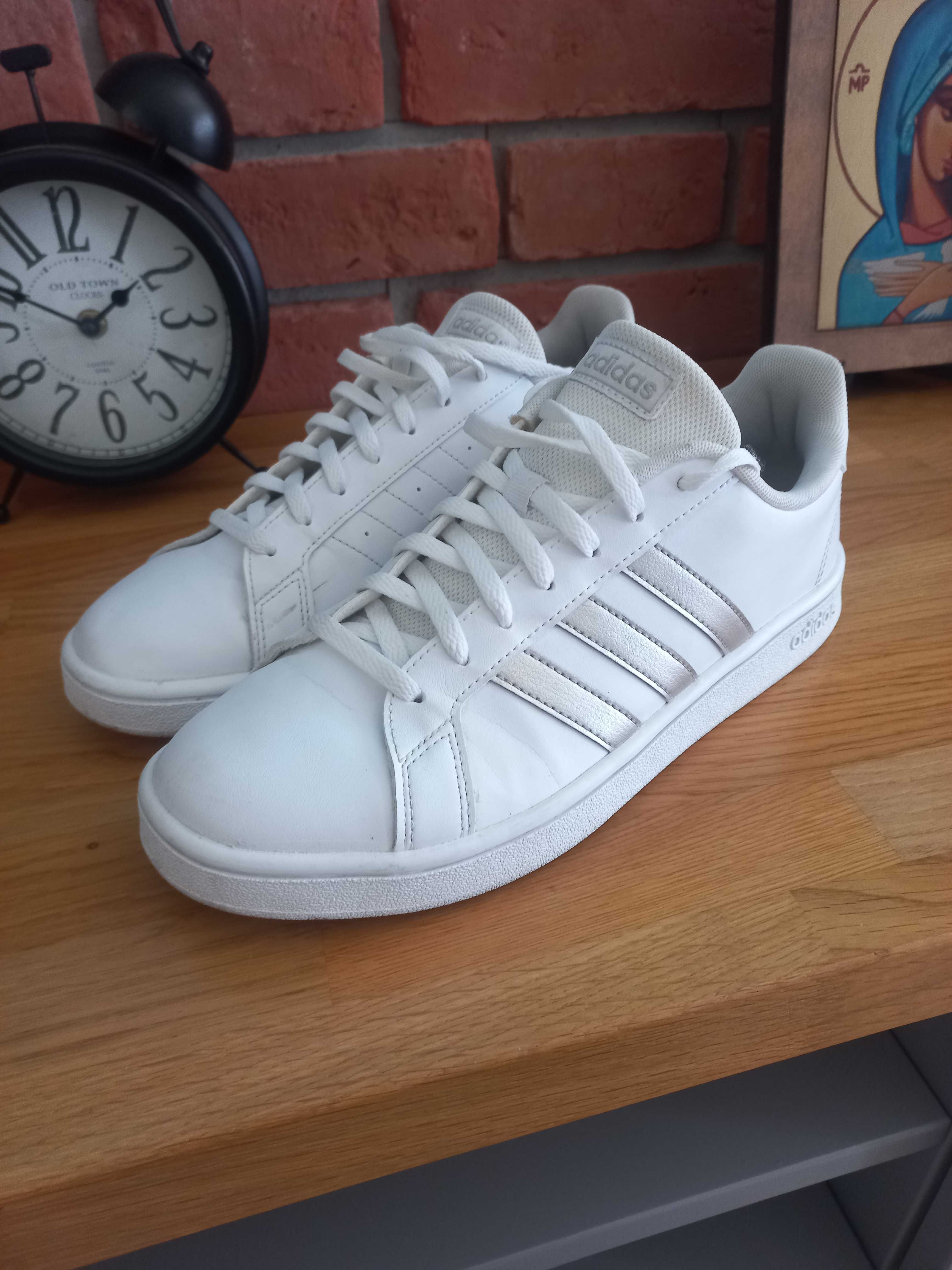 Buty adidas rozmiar 42