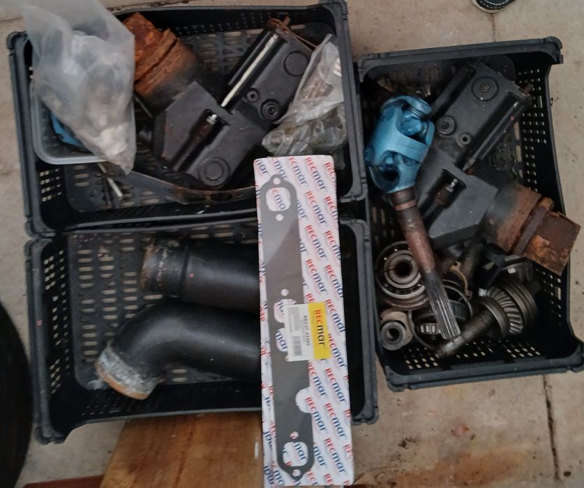 Volvo Penta 5.0 GXI-E com todos os acessórios