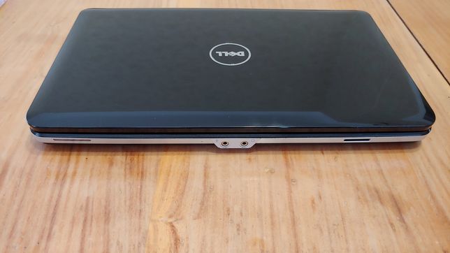 Ноутбук Dell vostro 1015.