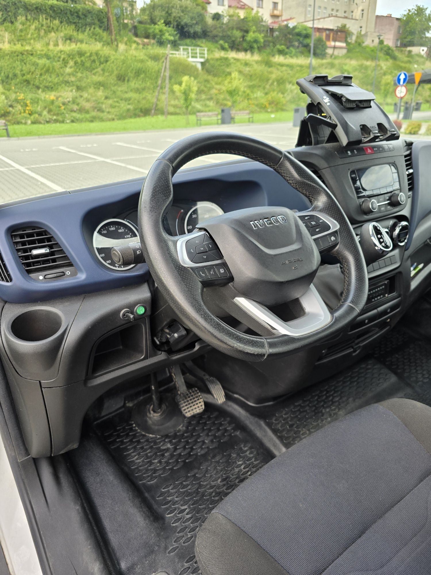 Bus Iveco Daily 2021