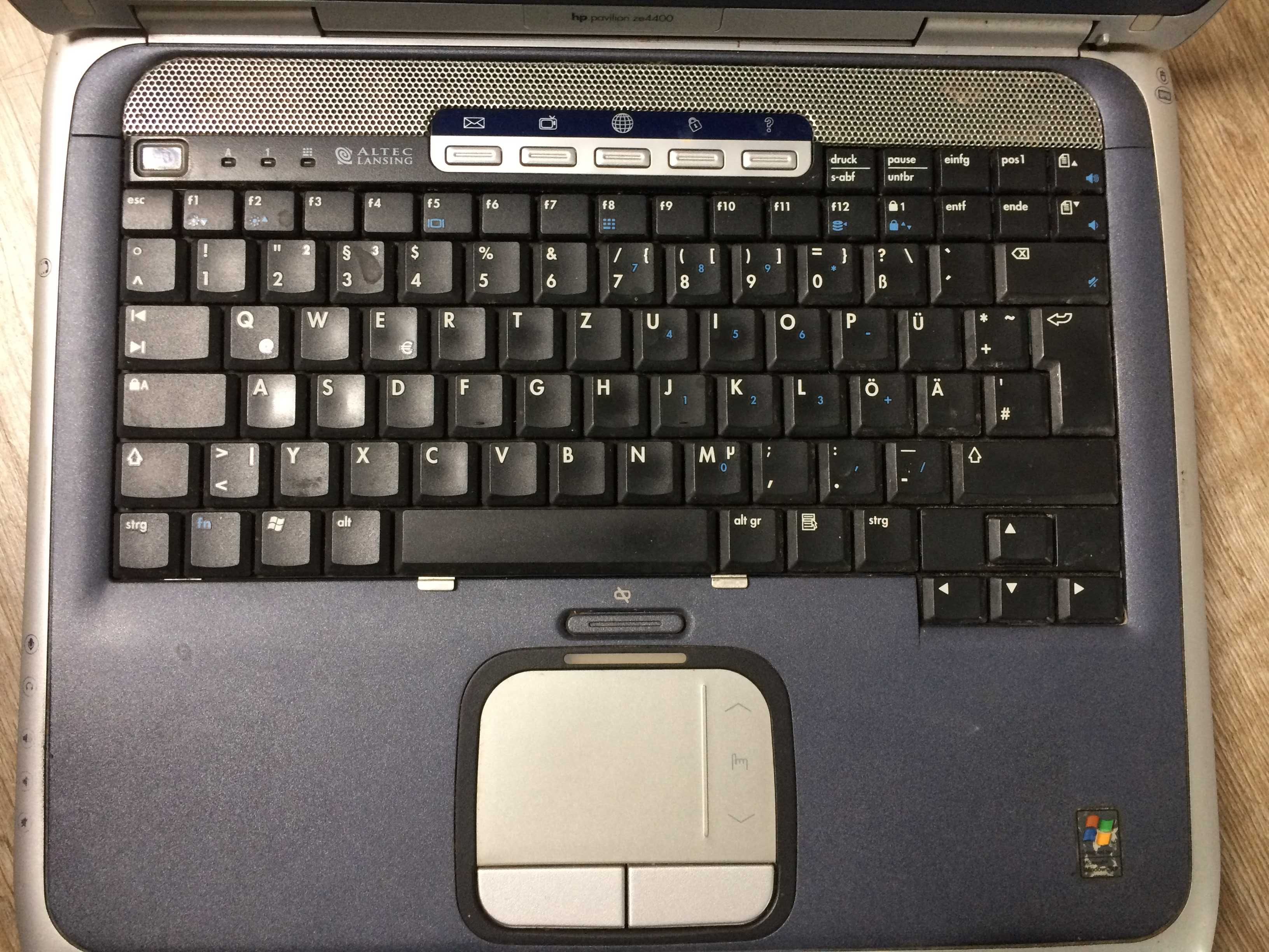 Ноутбук HP Pavilion ze4400 на запчасти. Клавиатура, дисплей, БП, HDD