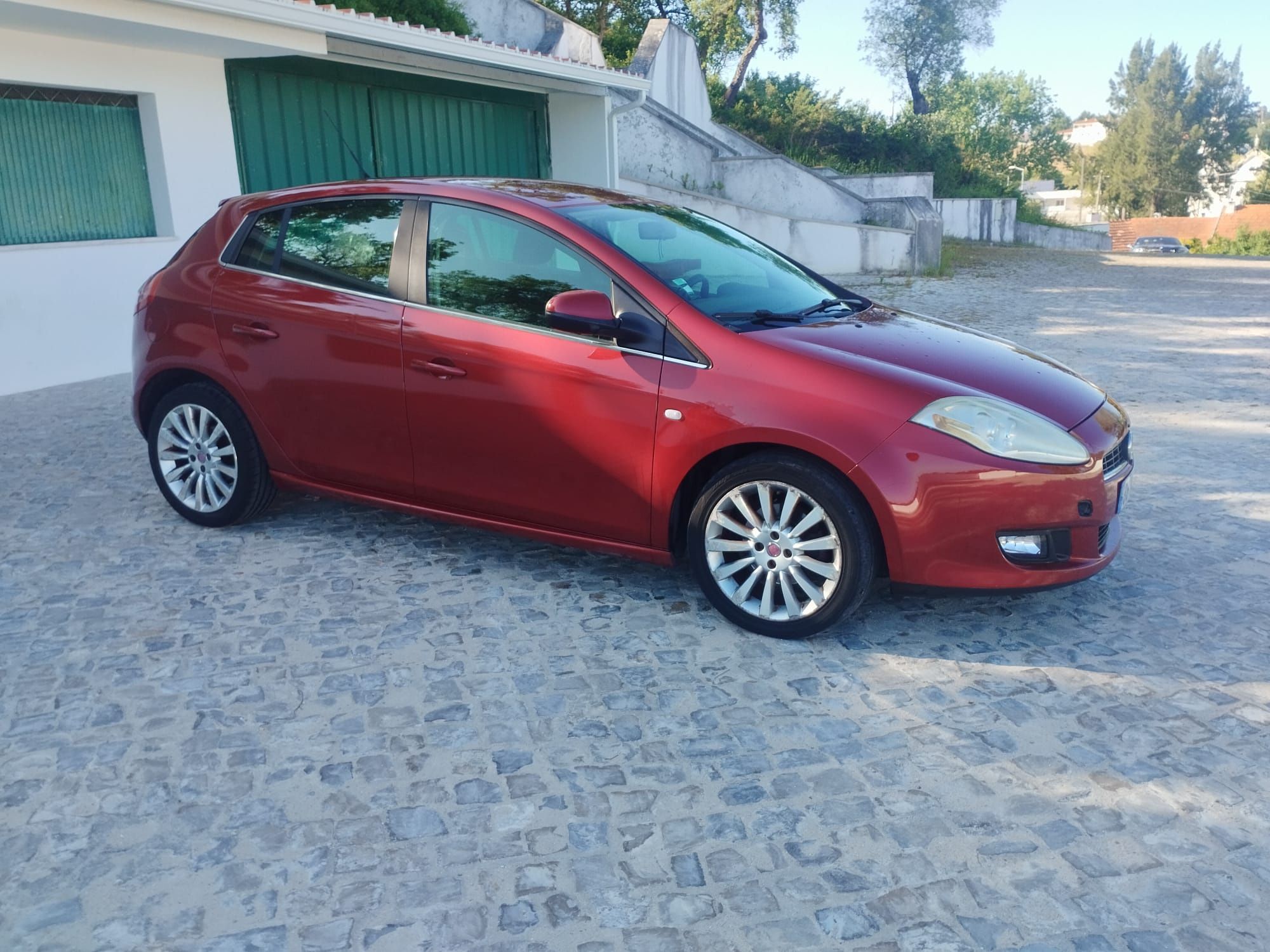 Fiat bravo sport 130 mil reais