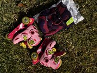 Patins e proteções para criança