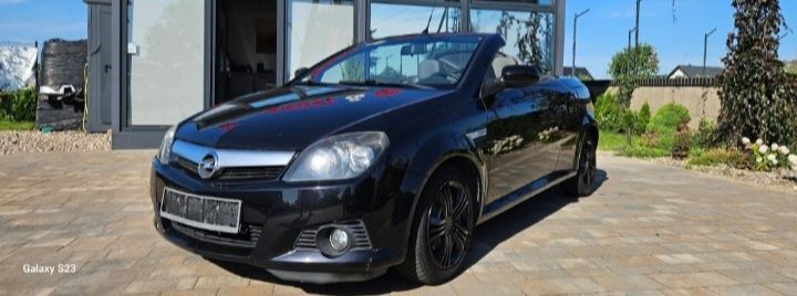 Kabriolet opel tigra 1.8