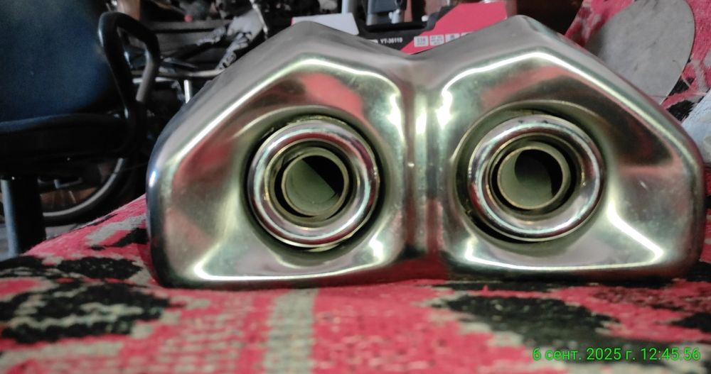 Продам выхлопную трубу Kawasaki z1000