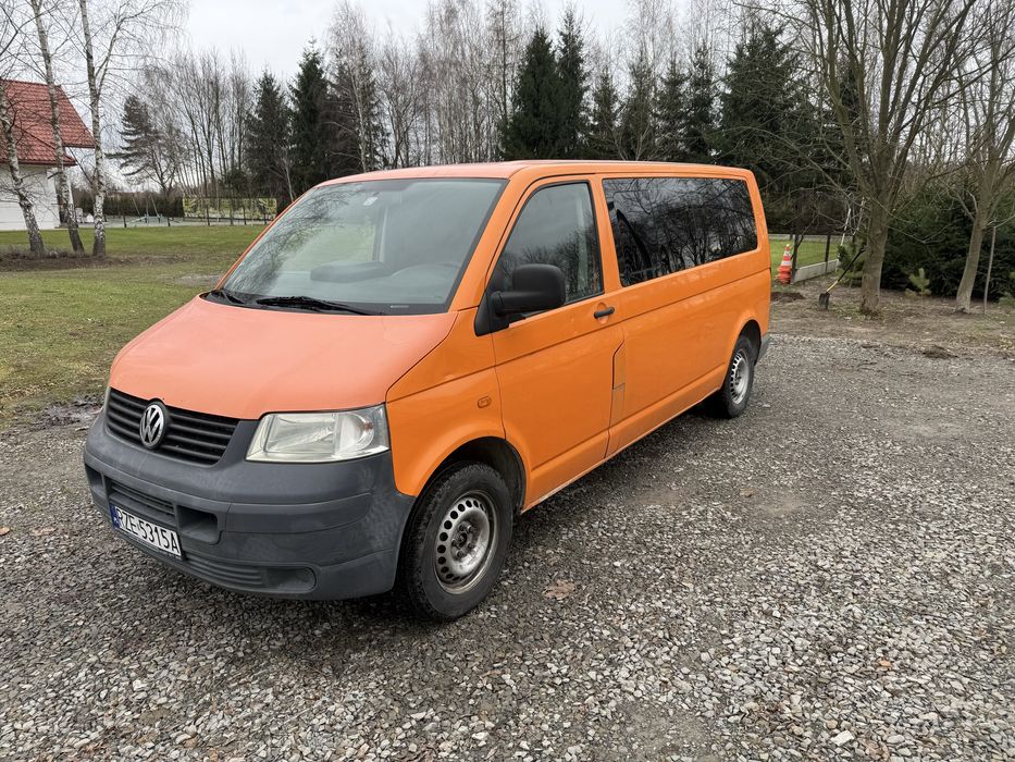 Volkswagen Transporter T5 8 osobowy