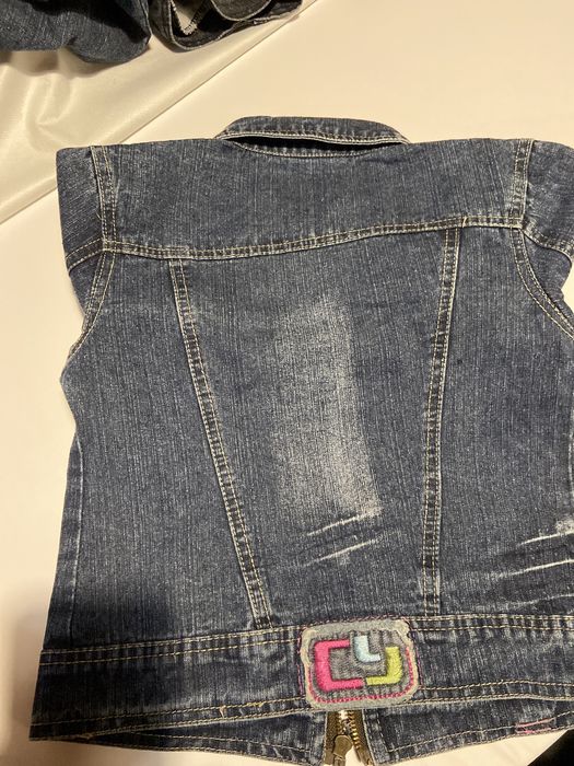 casacos em ganga para menina, o valor inclui os 3 casacos