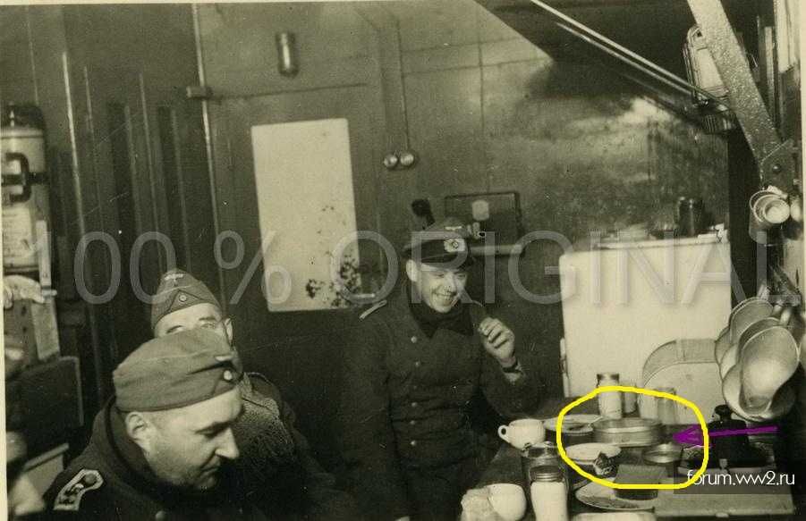 Бутербродница Вермахт.3 Рейх.  подписная, офицерская. находка 1944