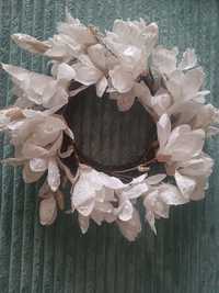 Wianek na drzwi ścianę 45cm magnolie