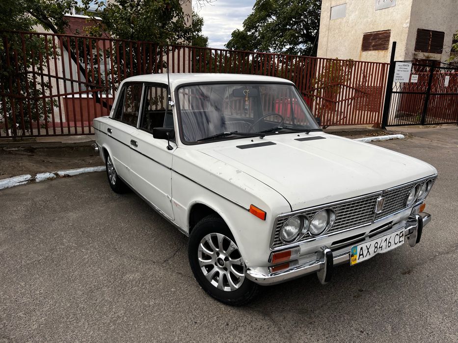 Продам ваз 2103!