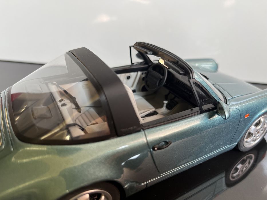 Porsche Carrera 4 Targa модель 1:18 GT Spirit