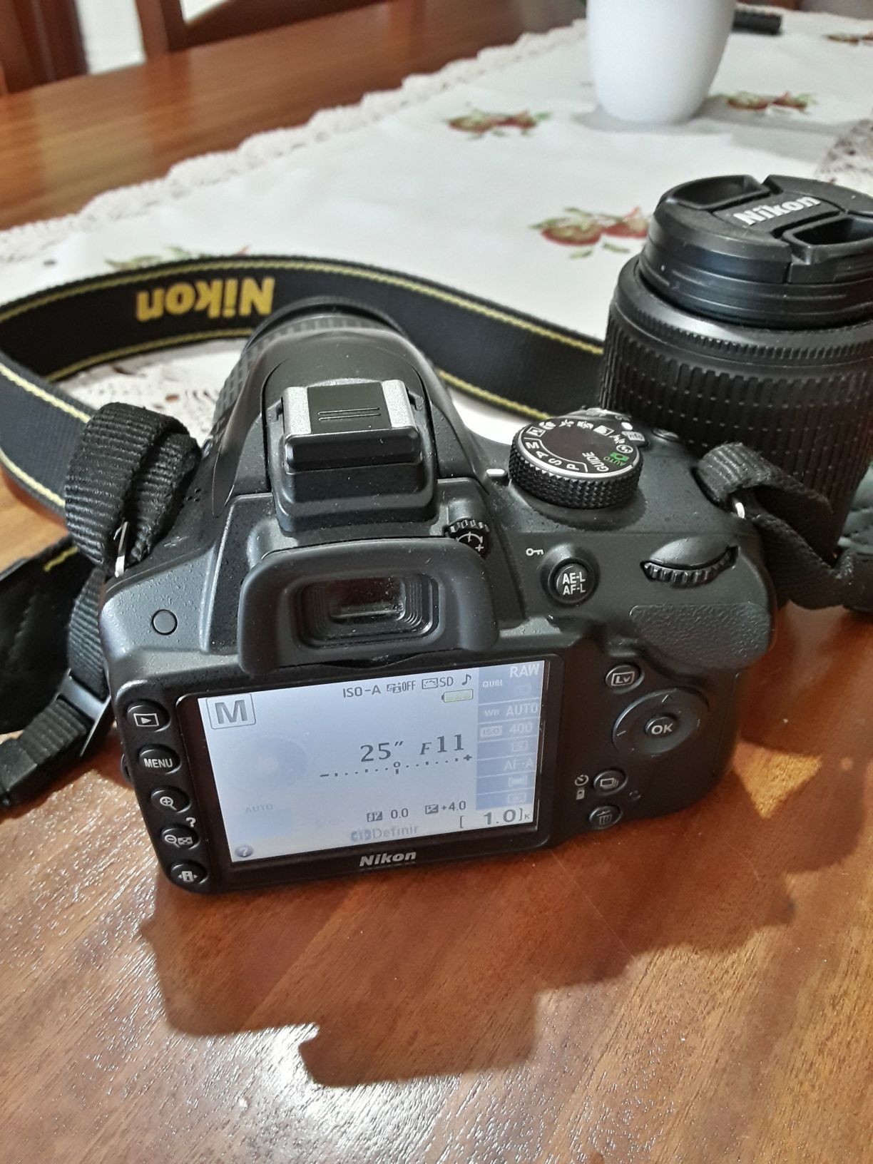 Máquina fotográfica Nikon 3200