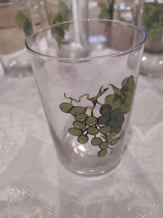 Uchwyty metalowe/ koszyki do szklanek.