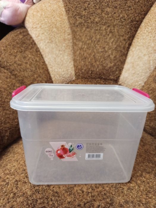 Контейнера пластиковые.
