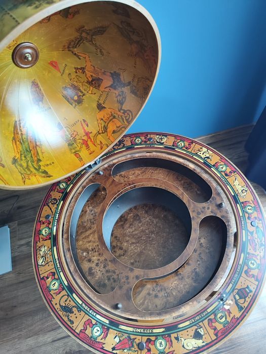 Globus, barek, szafka na alkohol, ziemia, vintage