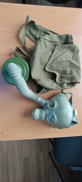 Протигаз ГП-5 чорний.Фільтрувальні коробки б/у.Ядра 5 кг.