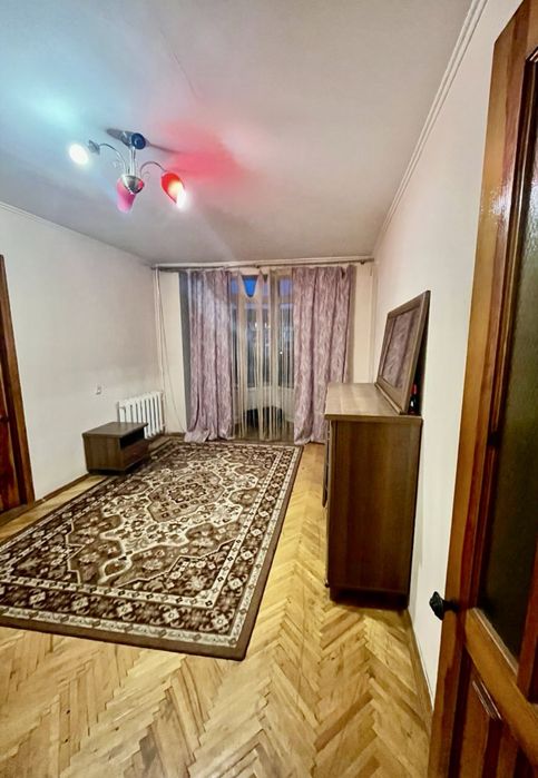 Оренда 2х кім кв. м. Київ,  Харківське шосе 8