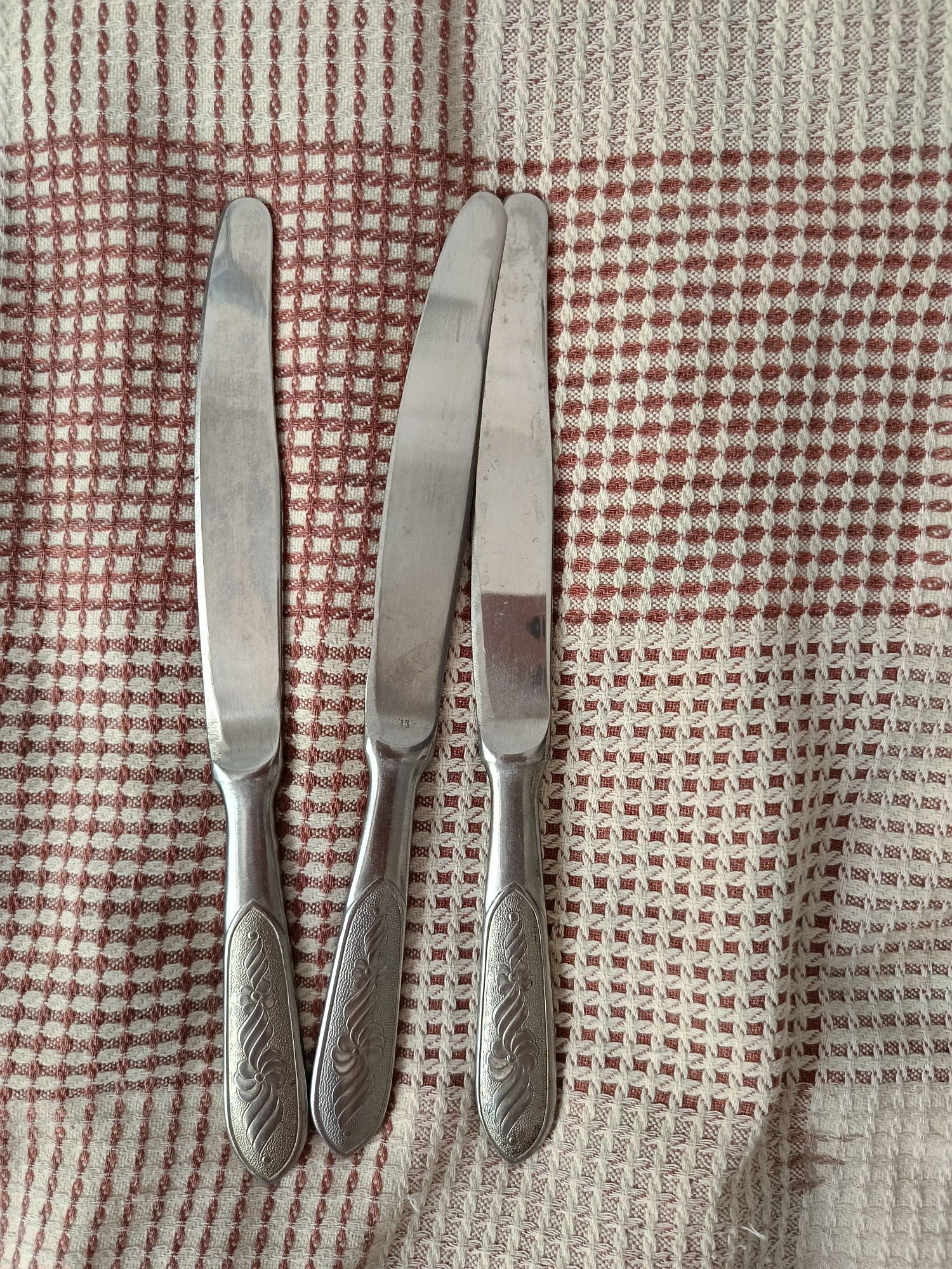 Продам столовые ложки и ножи ССР