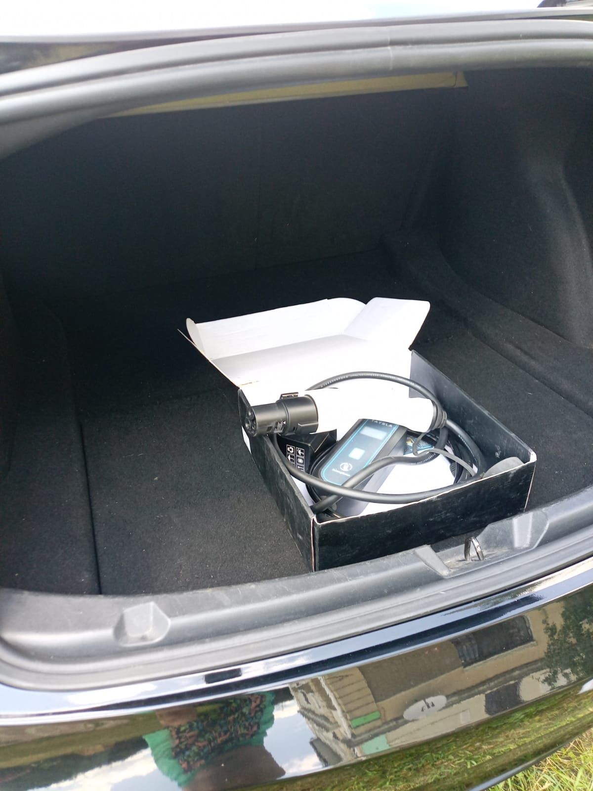 Продам авто tesla model 3