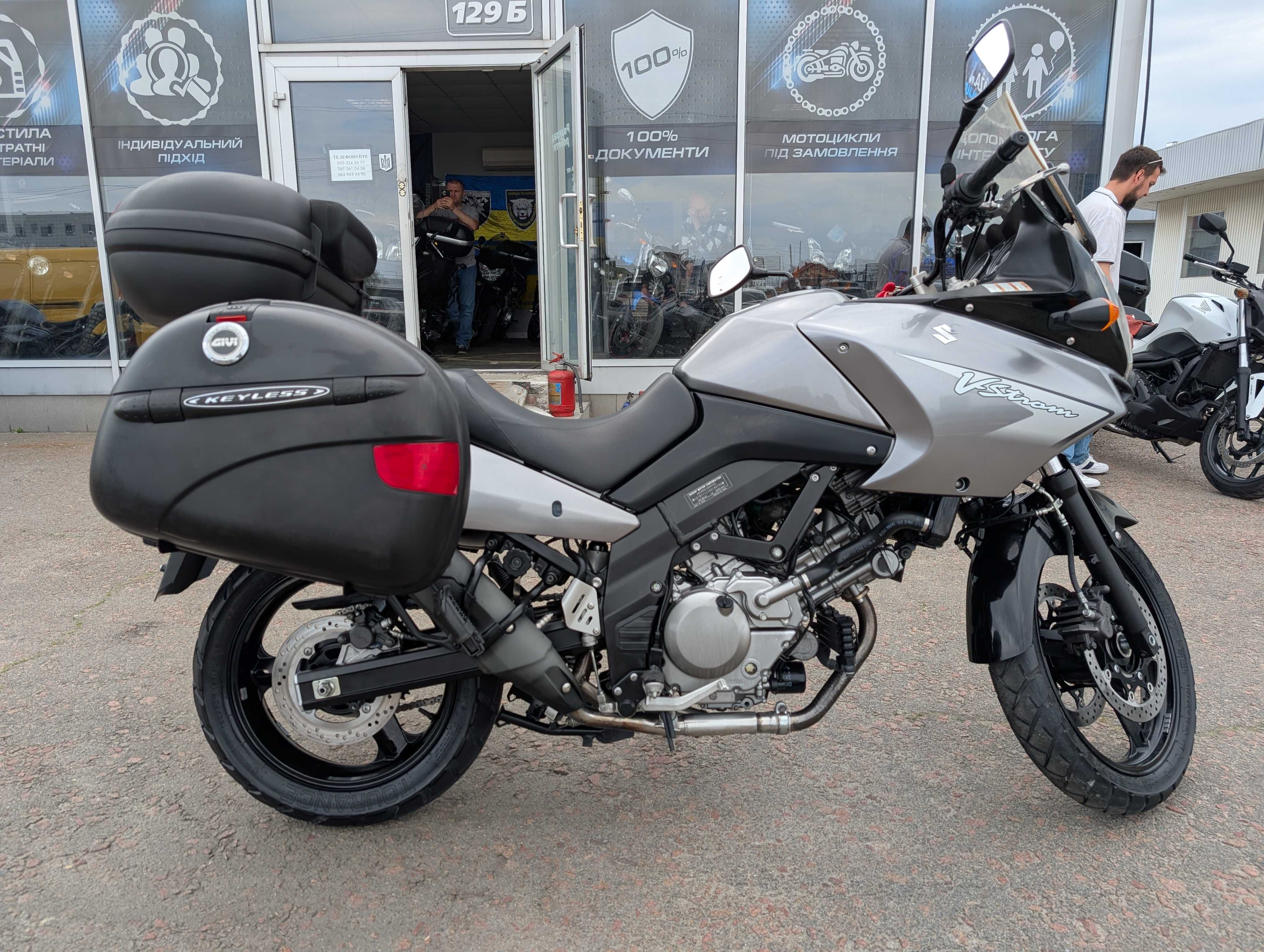 Мотоцикл Suzuki DL650V V-Strom MoToBaZa