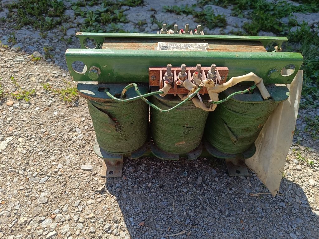 Трифазний трансформатор ТСЗИ-0,25 У3 (380/220В)