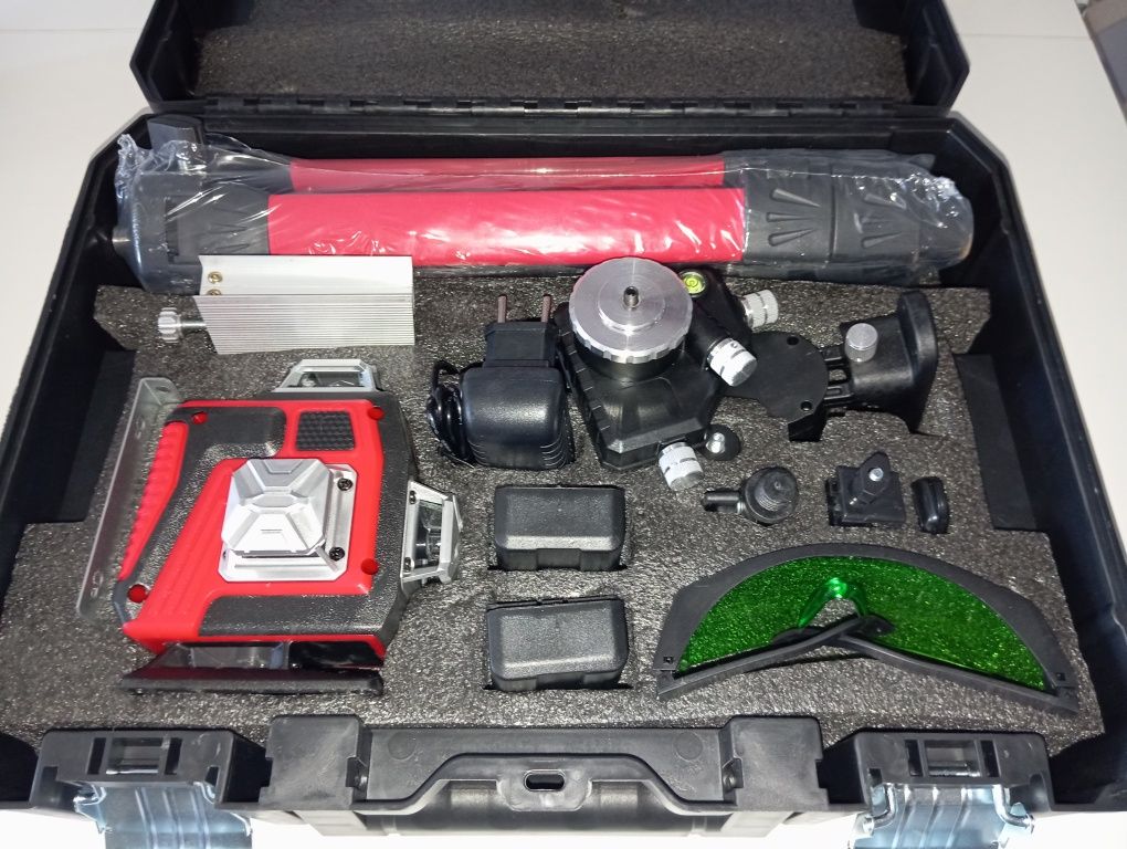 Hilti 4D. Кейс. 2 АКБ. Лазерний рівень 16 ліній. Лазерный уровень.