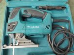 Wyrzynarka przewodowa MAKITA 4350FCT 720W