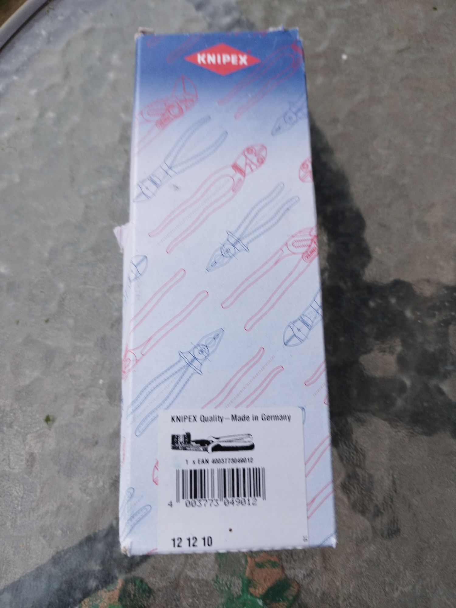 Ściągacz izolacji Knipex