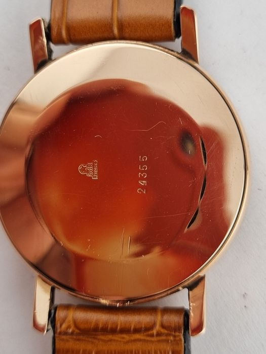 Золотые часы Восток