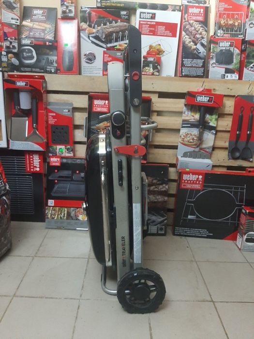 Портативний газовий гриль Weber Traveler