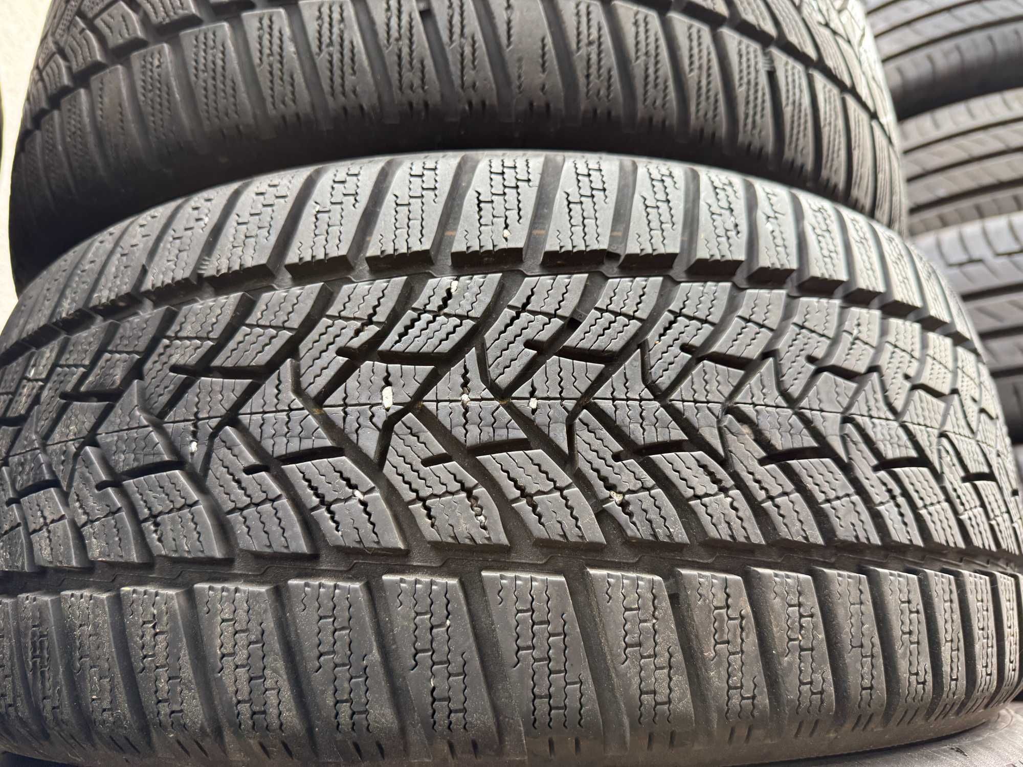 Komplet opon Dunlop Winter Sport 5 225/45r17 91H 2020 r.