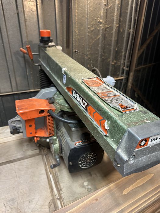 Duża piła radialna dewalt dw8003