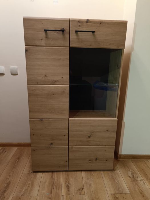 Drewniania komoda/witryna, stan bardzo dobry