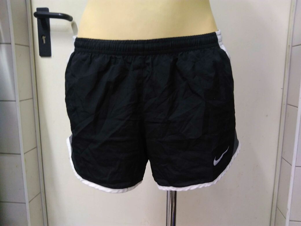 Nike Dri-Fit Loose spodenki szorty damskie z USA