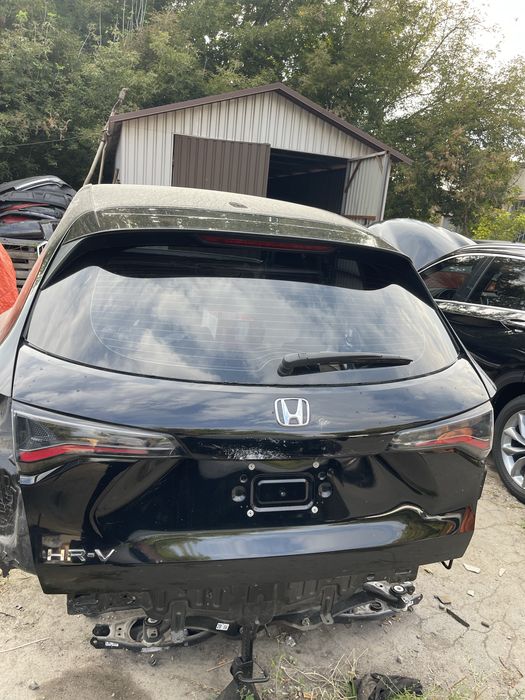 Продам Кришка багажніка ляда honda Hrv 2022,2023,2024,2025 ляда