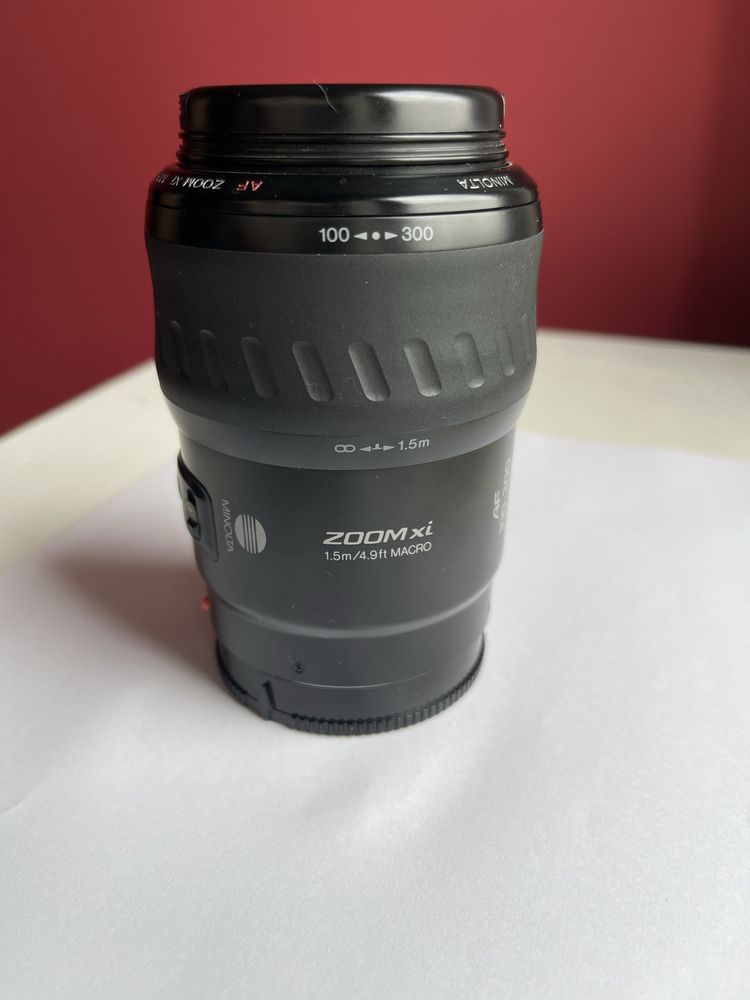 Minolta Zoom Xi lente AF