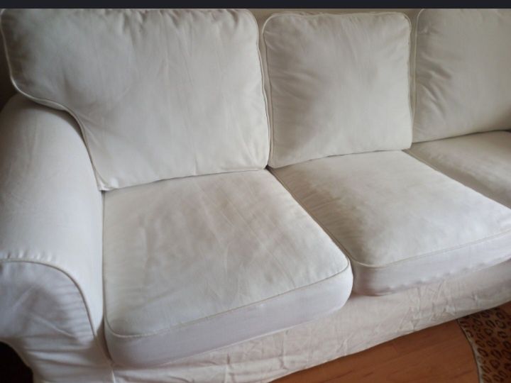 Sofá- 3 lugares EKTORP, Ikea com oferta de repousa pés