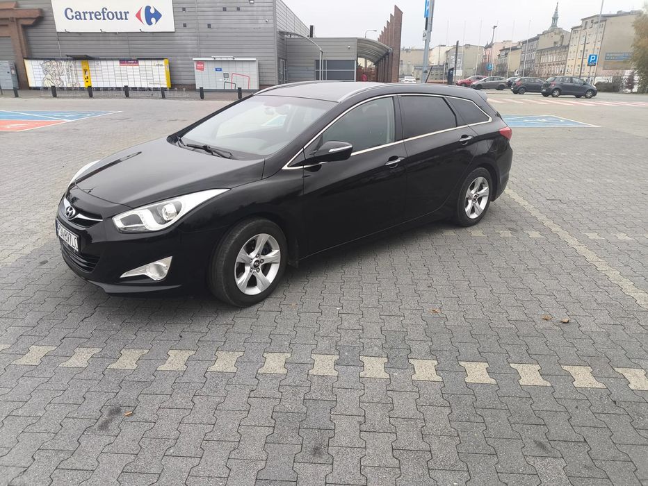 Hyundai i40 Hyundai i40 2011 2.0GDI + LPG STAG bogate wyposażenie